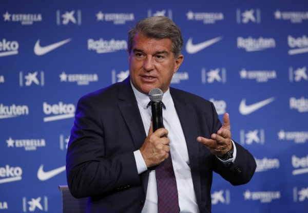 拉波尔塔：感谢迪亚斯始终愿意加盟 拉什福德直言他曾想一人一城