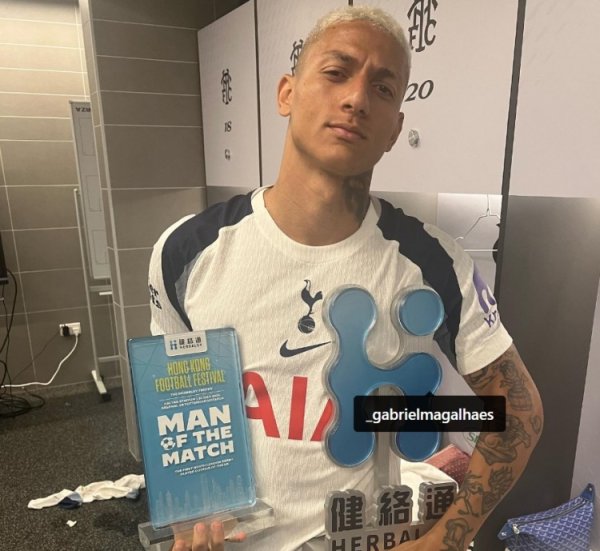 理查利森晒全场最佳并标记加布里埃尔，后者晒3次踢热刺最佳回击