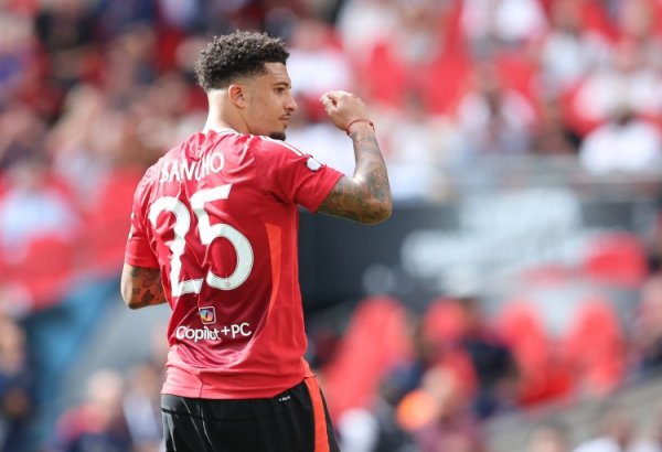 记者：桑乔距加盟罗马一步之遥，交易费用略高于2000万欧元