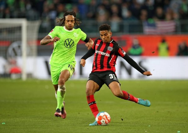 德天空：伯恩茅斯深入商谈引进药厂翼锋阿德利，已与球员达成协议