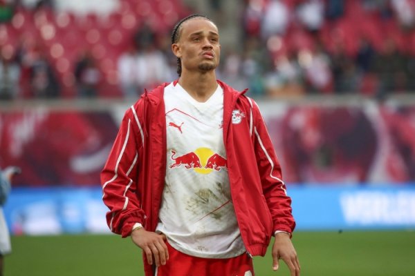 图片报：热刺加入角逐  哈维-西蒙斯，球员去切尔西变得不太可能