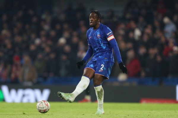 ❌记者：切尔西后场球员迪萨西不会加盟西汉姆联