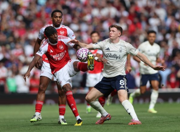 抢眼！马杜埃凯半场3次创造机会、3次成功过人，多项数据最多