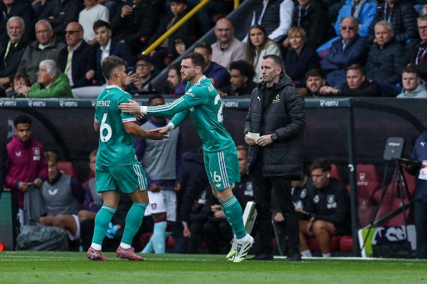 罗伯逊：科尔克兹是个自信的小伙，踢38分钟就被换下不会影响他