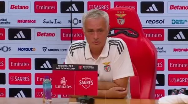 穆帅：我接手本菲卡至今，无论踢蓝军还是波尔图我们都没被压制过