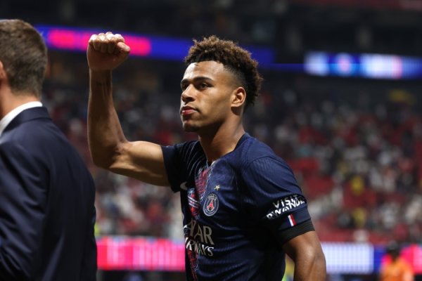 队报：杜埃不需要进行手术，他可能伤停7周左右